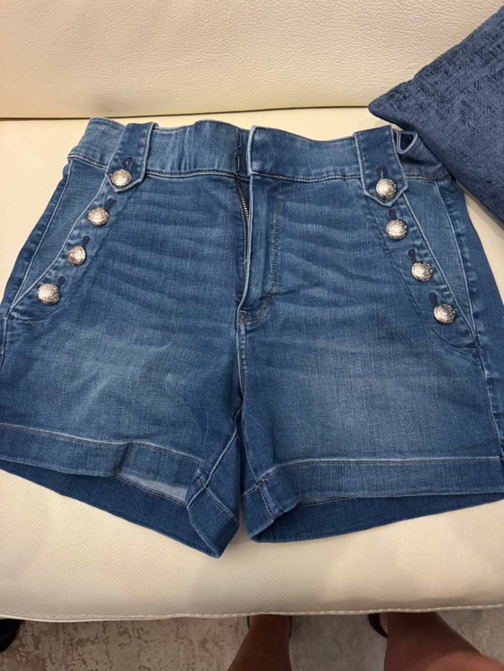 White House, Black market Denim Button-Detail Women's Shorts - Blue